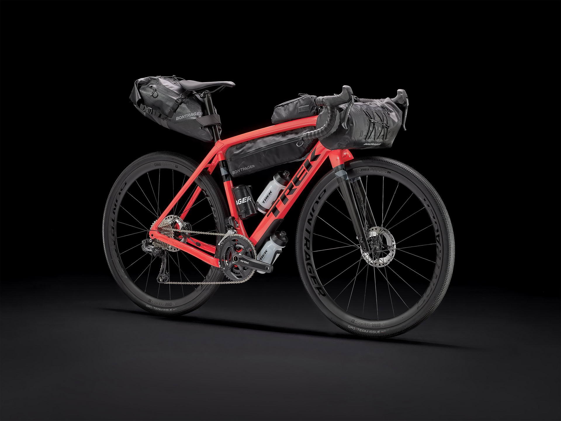 Trek Checkpoint žvyro dviratis